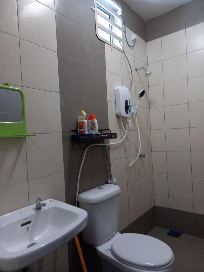 Homestay Zaki D'哲瑞克 外观 照片